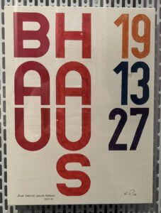 De Evolutie van Design: Bauhaus, Zwitserse Stijl en Typografische Eenvoud